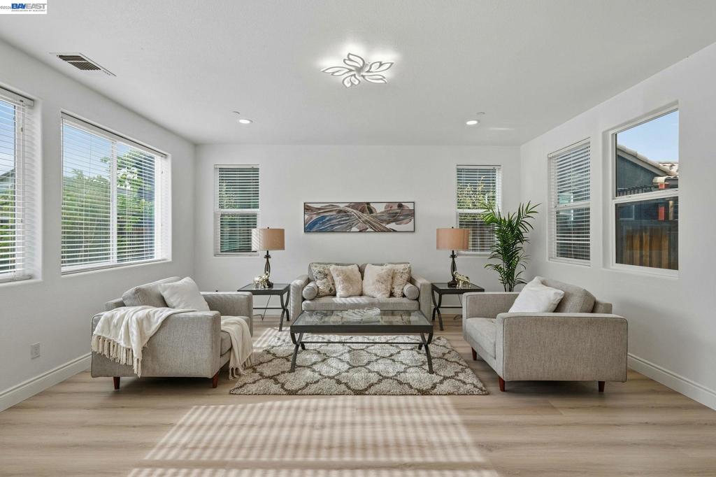 574 Mandevilla Dr, Brentwood (CC), CA 94513