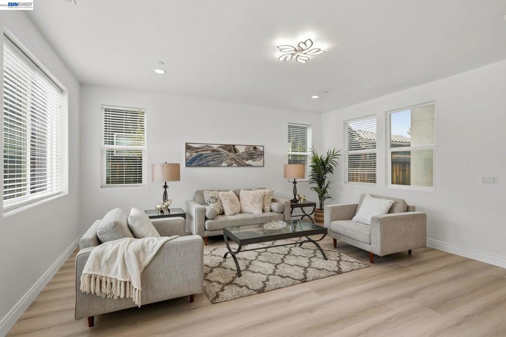 574 Mandevilla Dr, Brentwood (CC), CA 94513