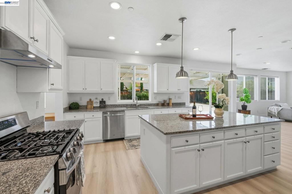 574 Mandevilla Dr, Brentwood (CC), CA 94513