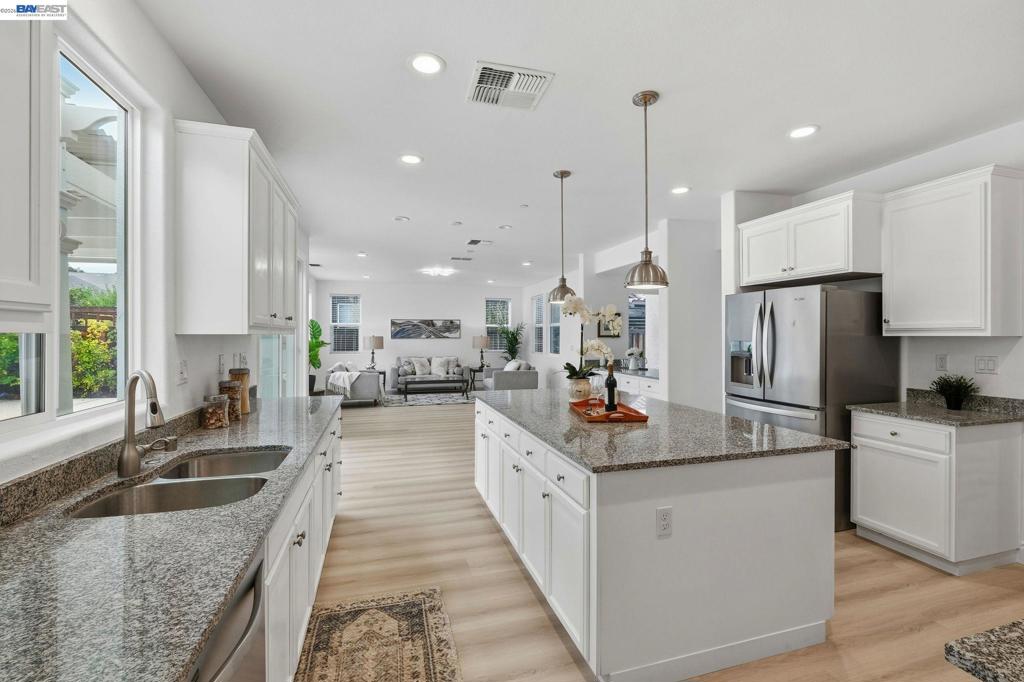 574 Mandevilla Dr, Brentwood (CC), CA 94513