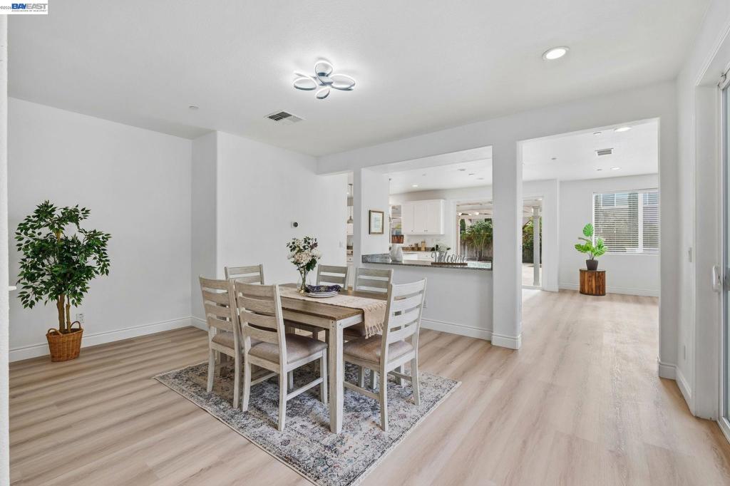 574 Mandevilla Dr, Brentwood (CC), CA 94513