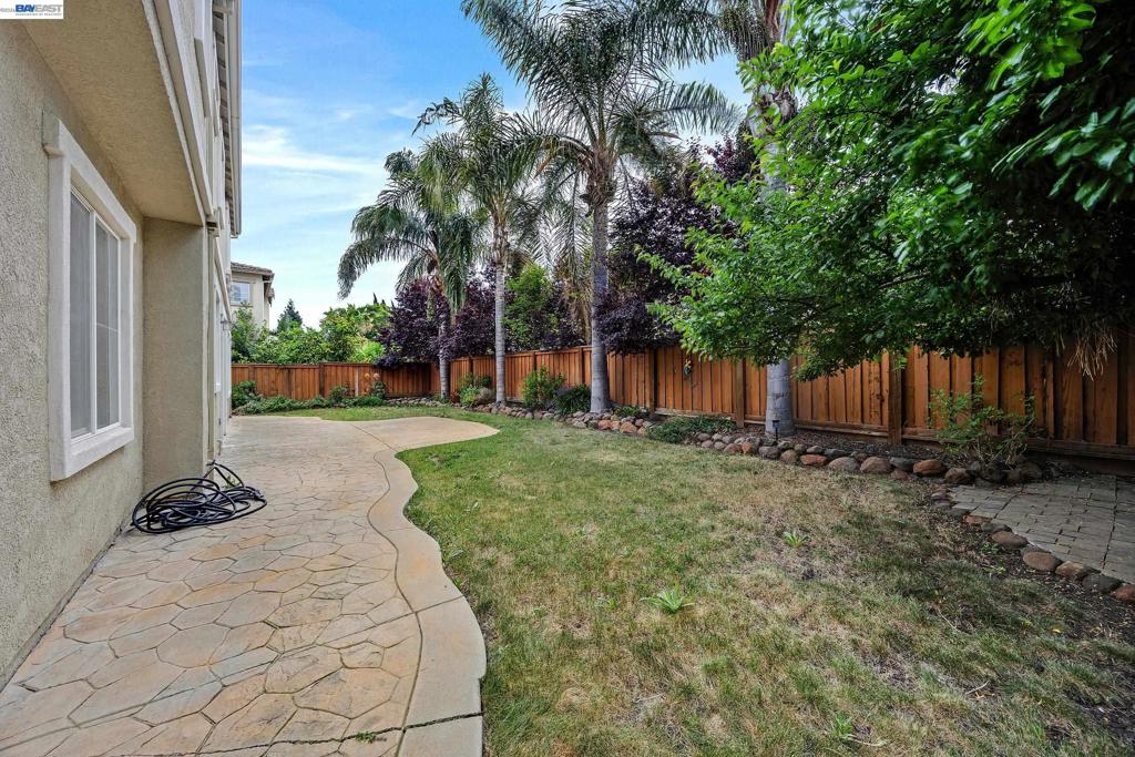 1869 Tarragon Dr, Brentwood (CC), CA 94513