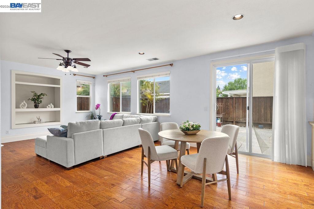 3400 Fallen Oak Dr, Modesto, CA 95355