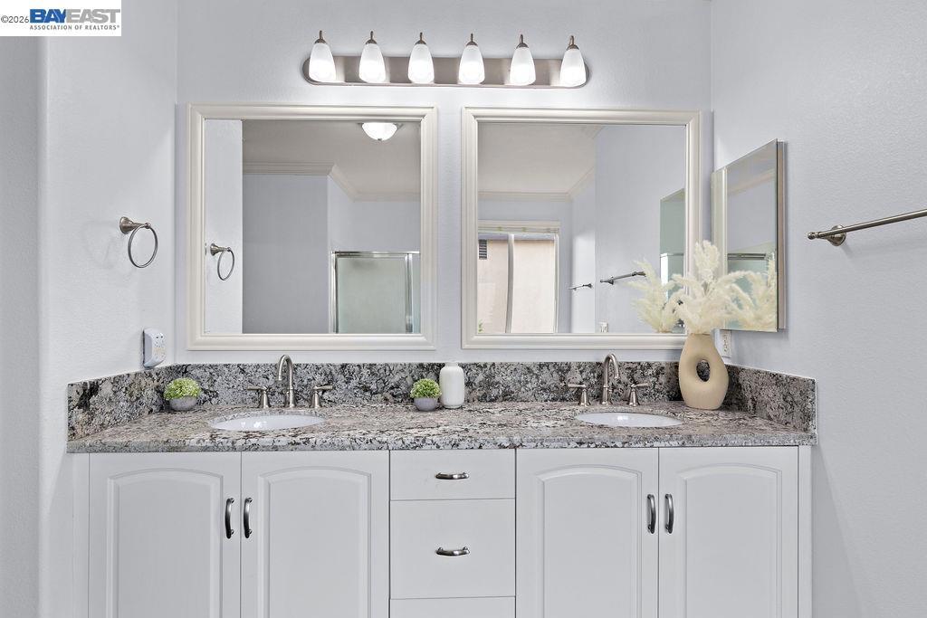 3400 Fallen Oak Dr, Modesto, CA 95355