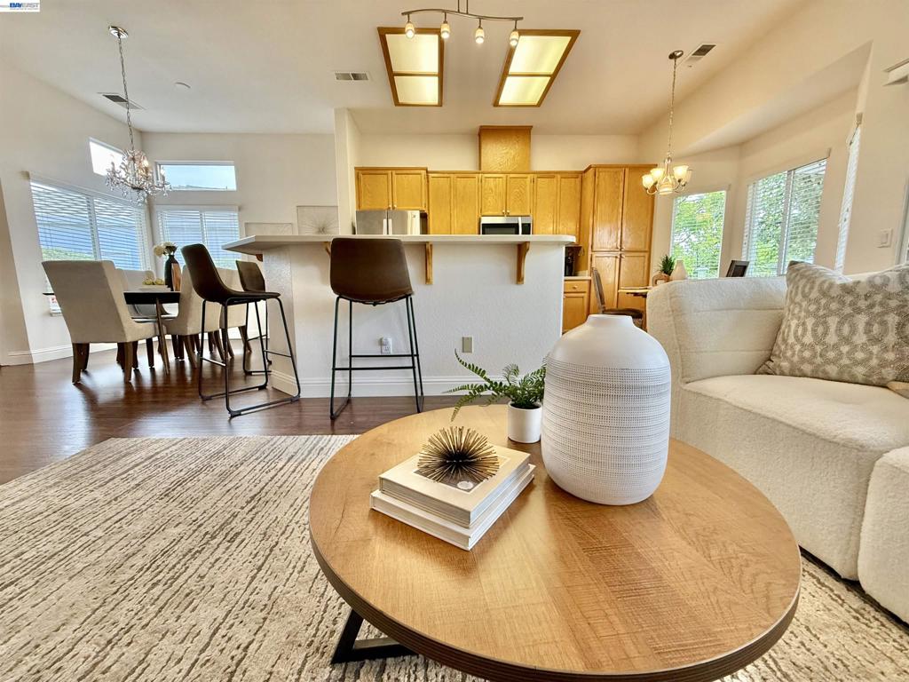 30 Gala Ln, Brentwood (CC), CA 94513