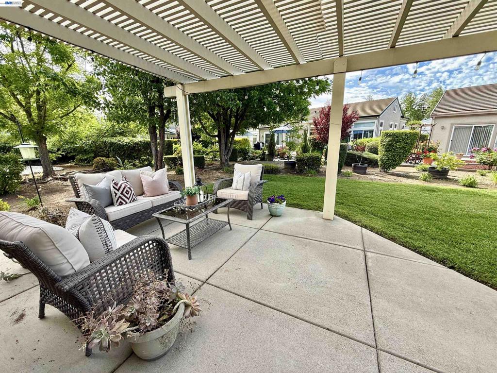 30 Gala Ln, Brentwood (CC), CA 94513