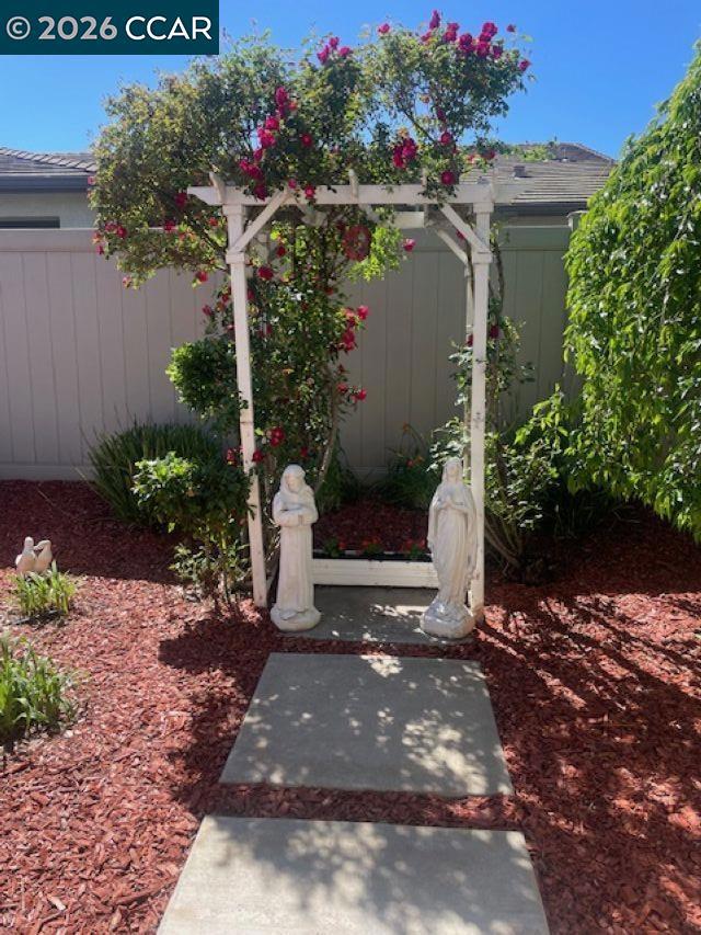 2499 Bellchase Dr, Manteca, CA 95336
