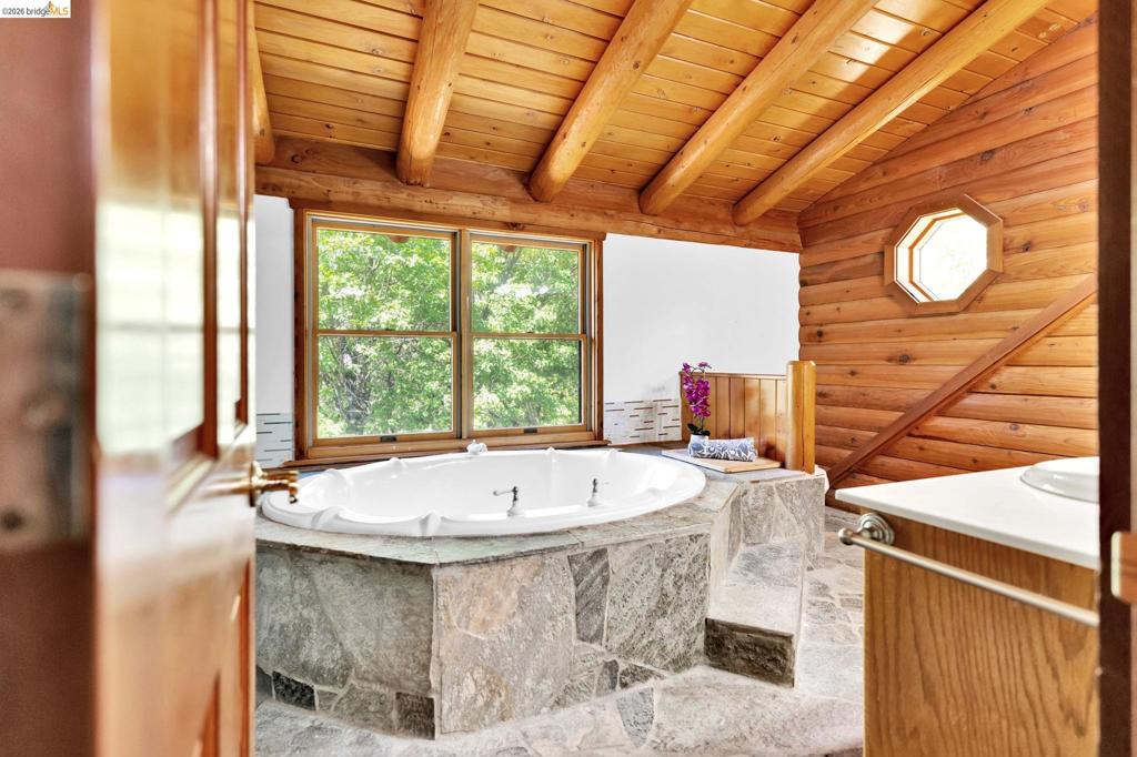 14799 Big Hill Rd, Sonora, CA 95370