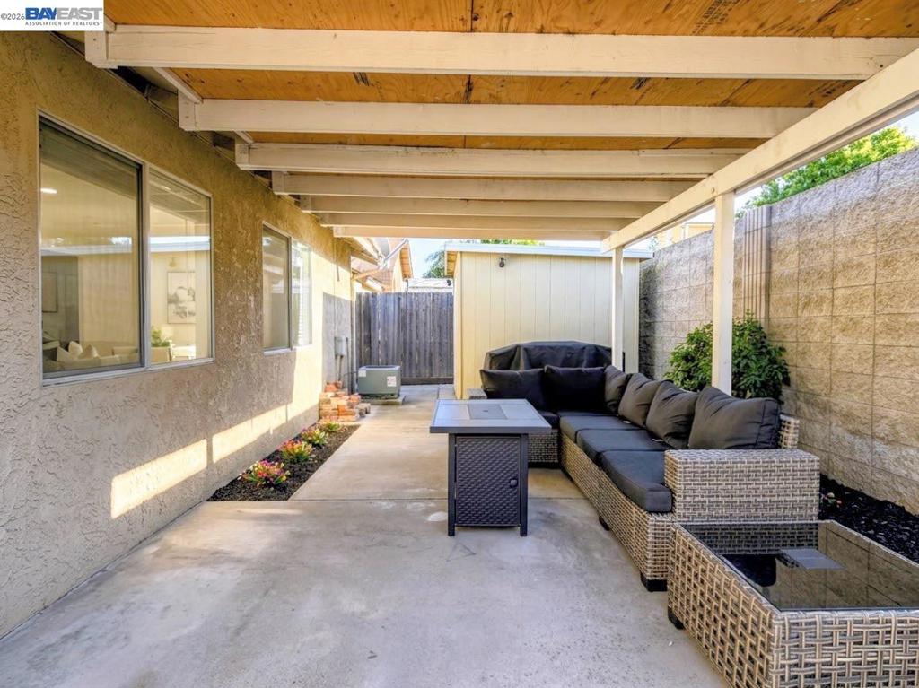 1205 Courtney Way, Modesto, CA 95358