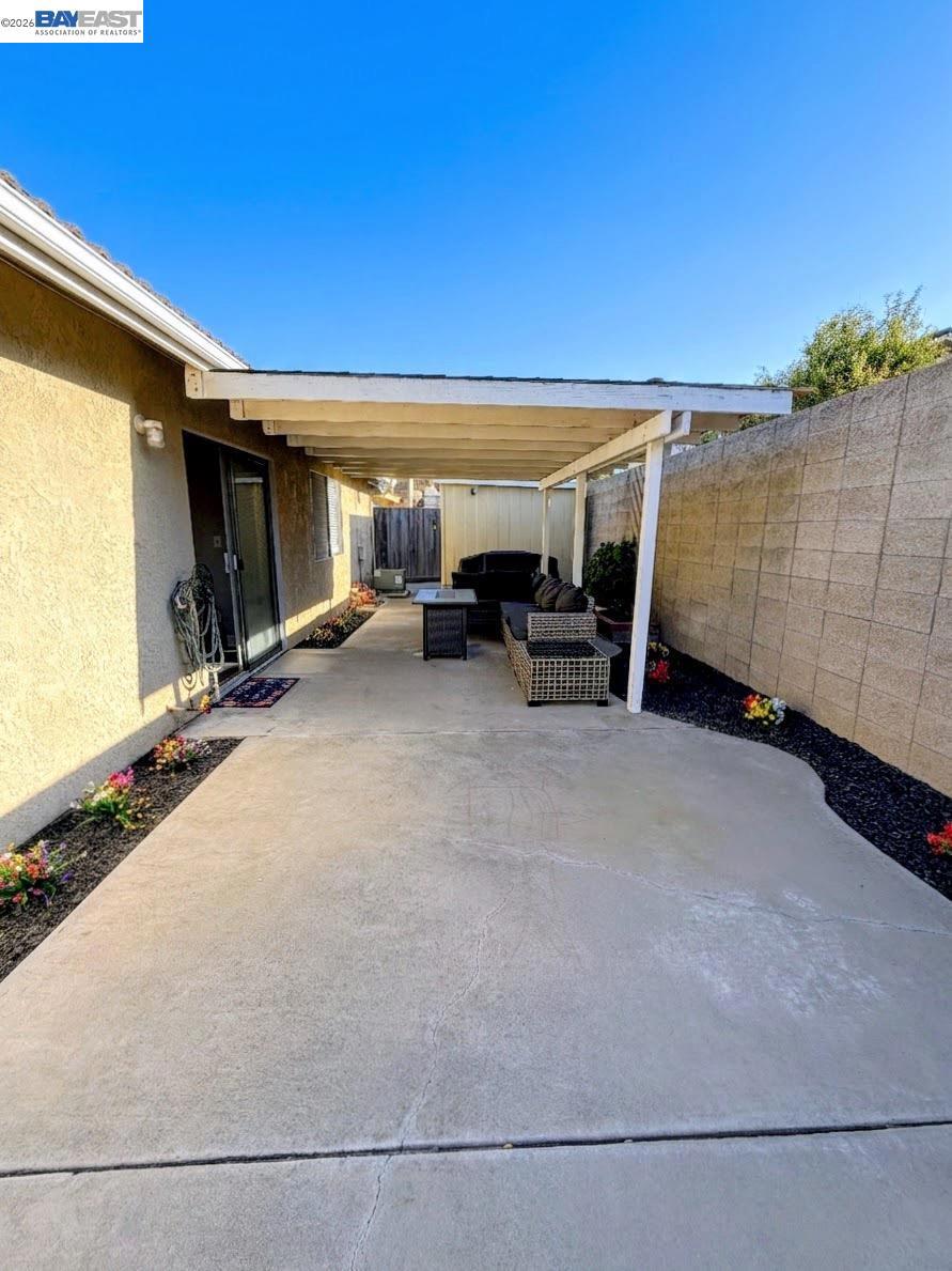 1205 Courtney Way, Modesto, CA 95358