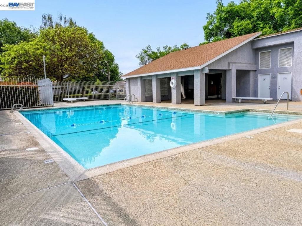 1205 Courtney Way, Modesto, CA 95358