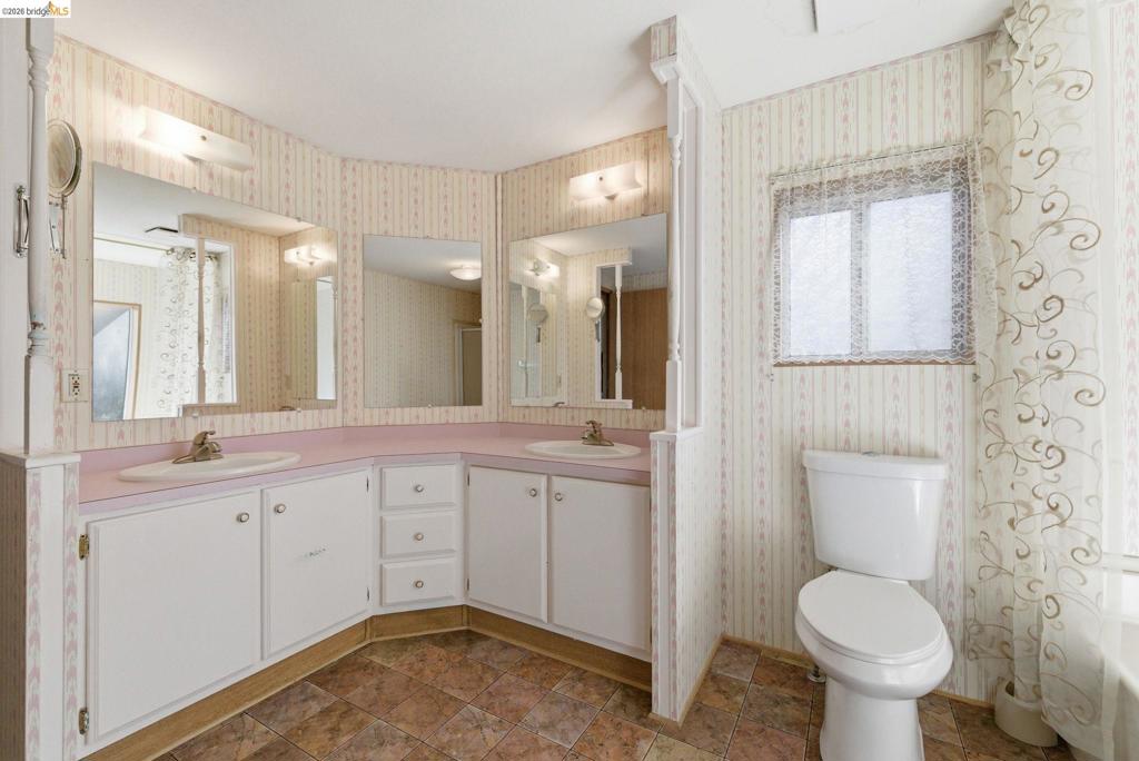 18717 Mill Villa Rd, Jamestown, CA 95327