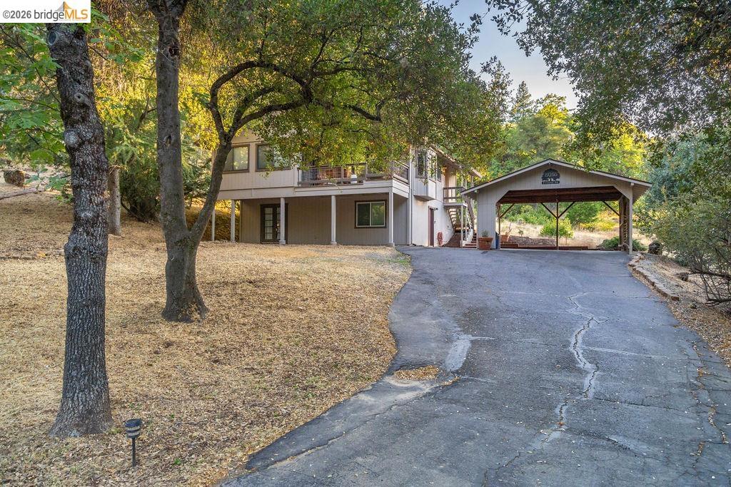 19266 Ferretti Rd, Groveland, CA 95321