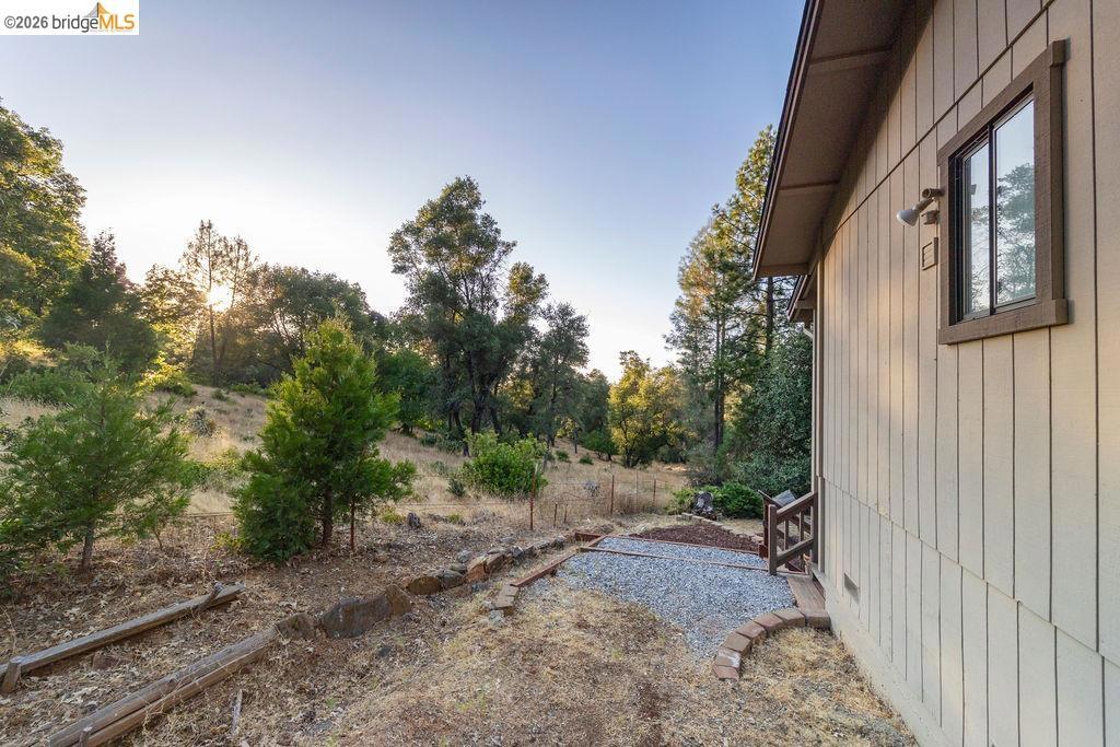 19266 Ferretti Rd, Groveland, CA 95321