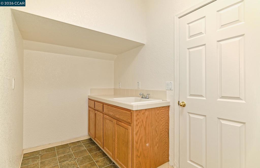 536 Pestana Ave, Manteca, CA 95336