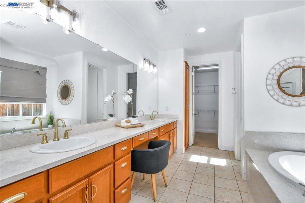 1600 Amber Ln, Brentwood (CC), CA 94513