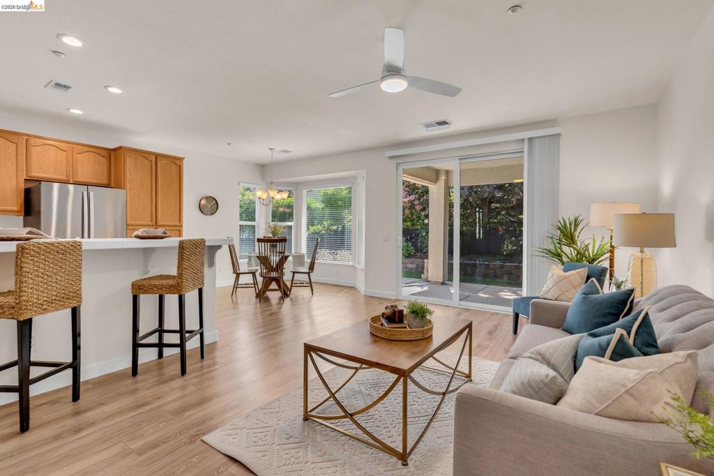 1124 Jonagold Way, Brentwood (CC), CA 94513