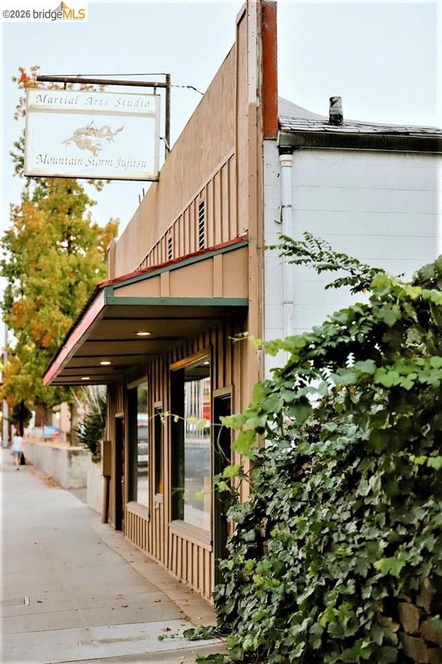 598 S Washington St., Sonora, CA 95370