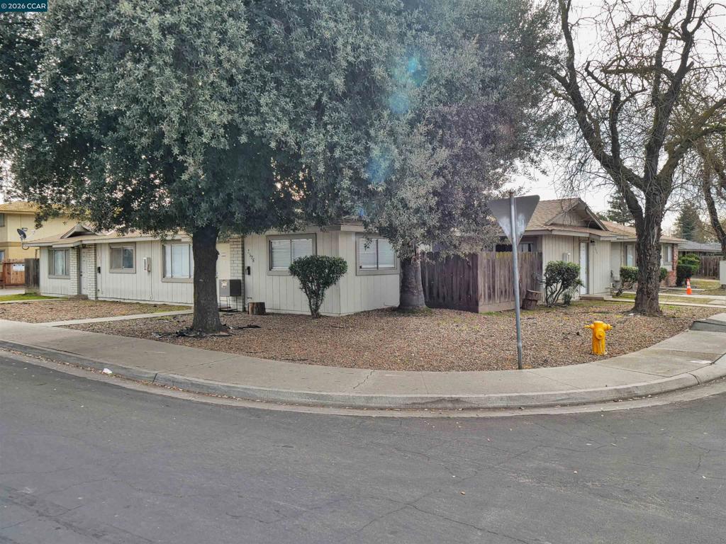 2508 Haddon Ave., Modesto, CA 95354-3139