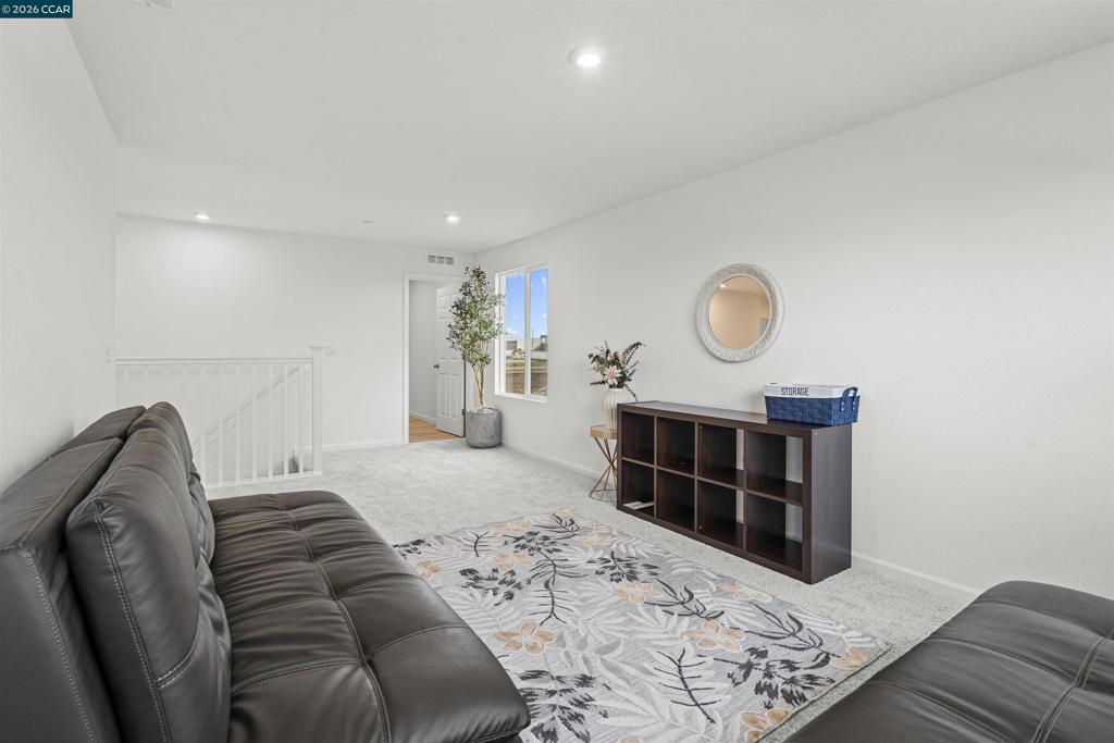 953 Arneis Ave, Manteca, CA 95337