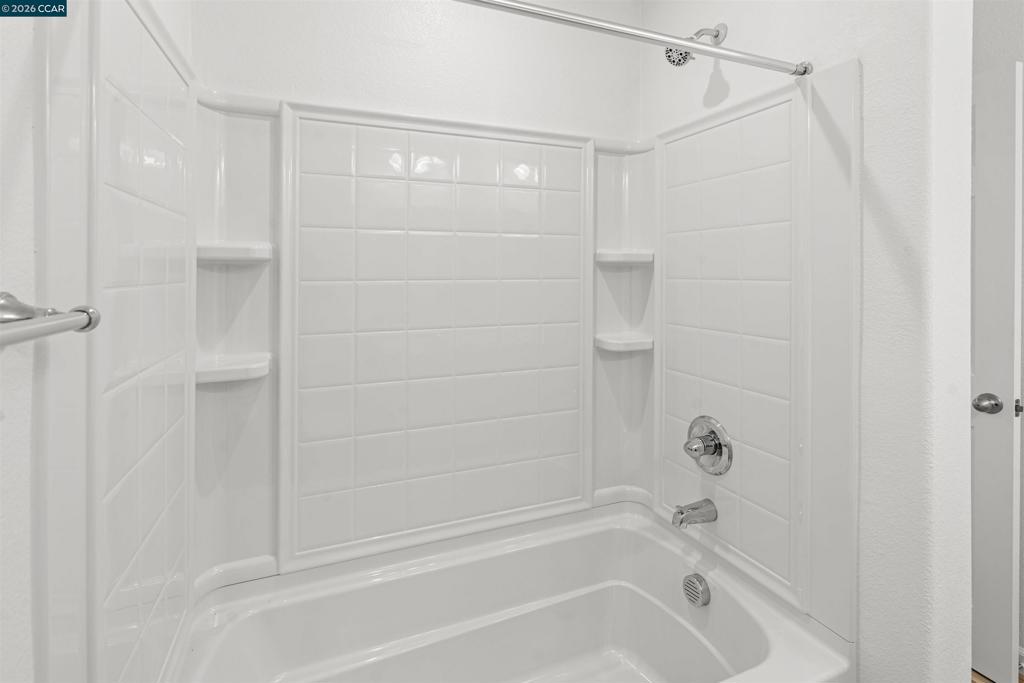 953 Arneis Ave, Manteca, CA 95337