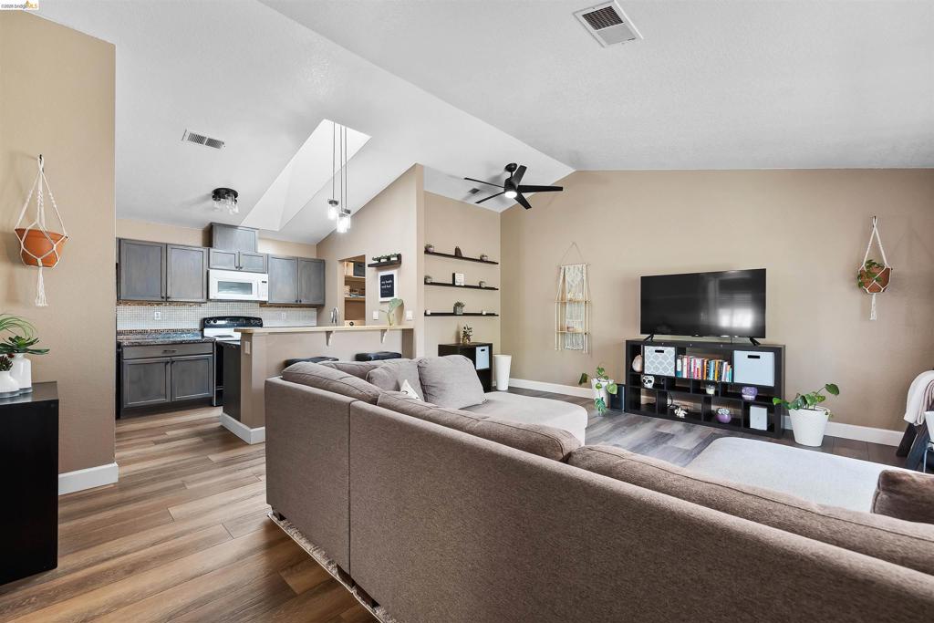 906 Villa Terrace, Brentwood (CC), CA 94513