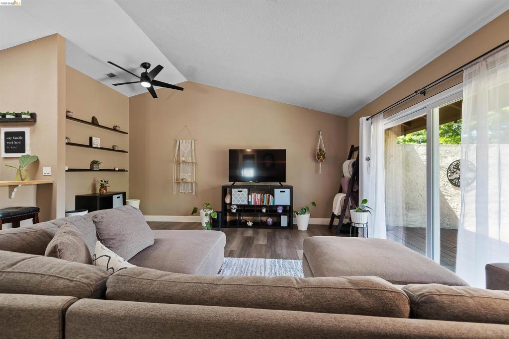 906 Villa Terrace, Brentwood (CC), CA 94513