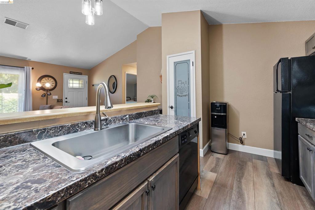 906 Villa Terrace, Brentwood (CC), CA 94513