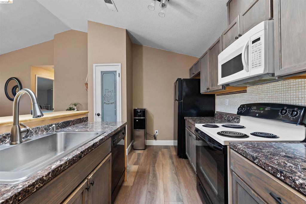 906 Villa Terrace, Brentwood (CC), CA 94513