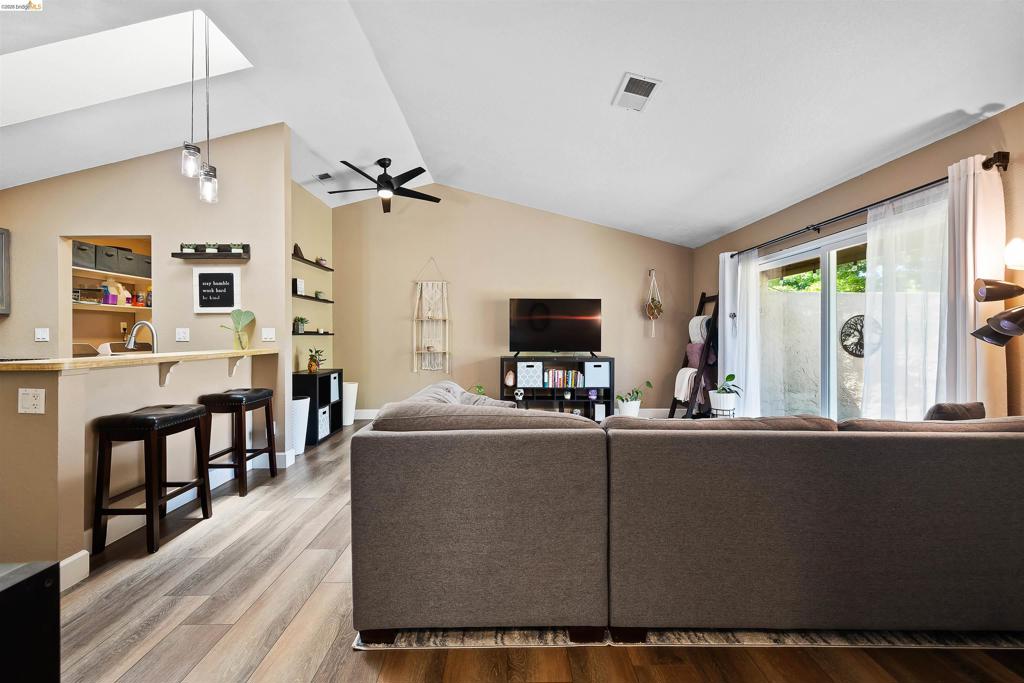 906 Villa Terrace, Brentwood (CC), CA 94513