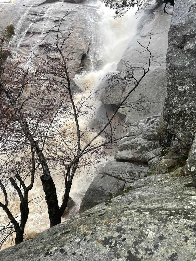 22244 Crystal Falls Dr W, Sonora, CA 95370