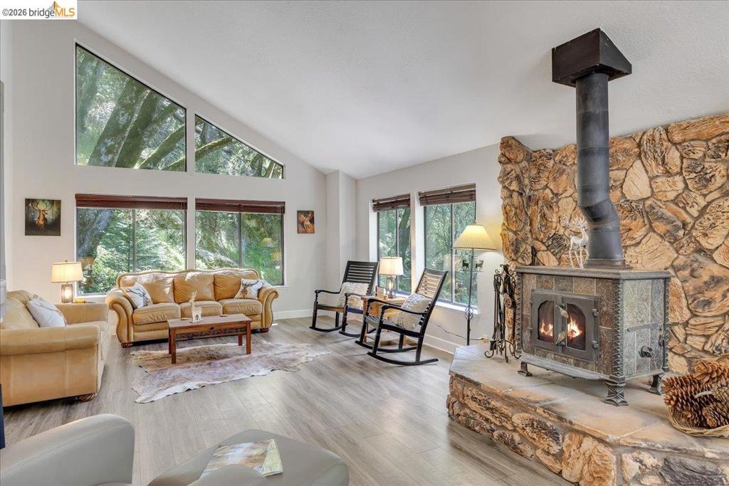 22244 Crystal Falls Dr W, Sonora, CA 95370