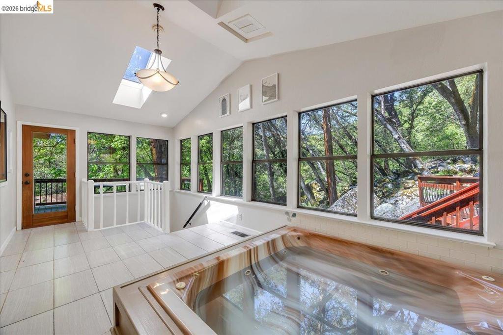 22244 Crystal Falls Dr W, Sonora, CA 95370