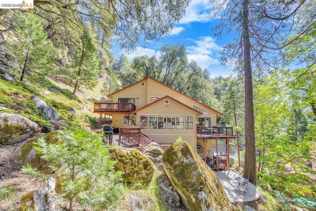 22244 Crystal Falls Dr W, Sonora, CA 95370