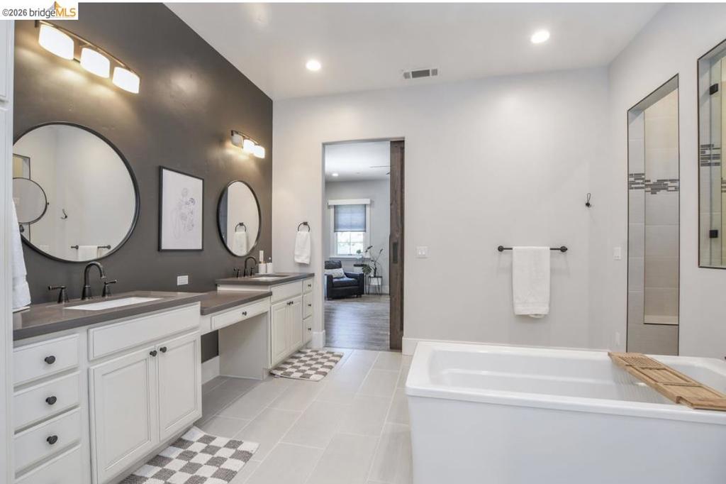 1605 Lone Oak Rd, Brentwood (CC), CA 94513