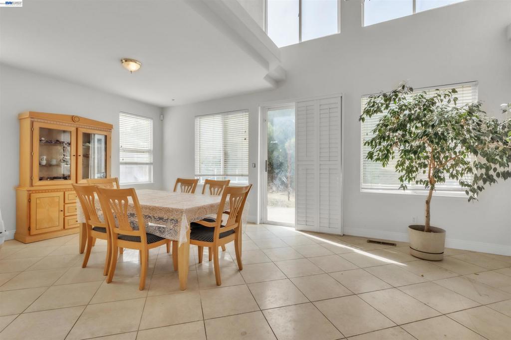 47 E Country Club Dr, Brentwood (CC), CA 94513