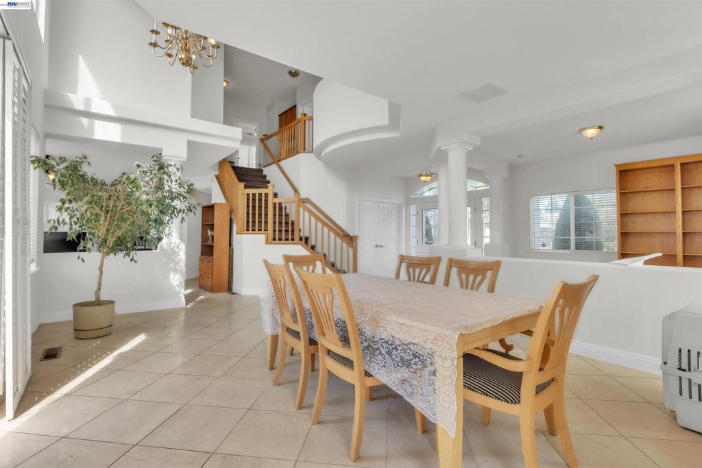 47 E Country Club Dr, Brentwood (CC), CA 94513