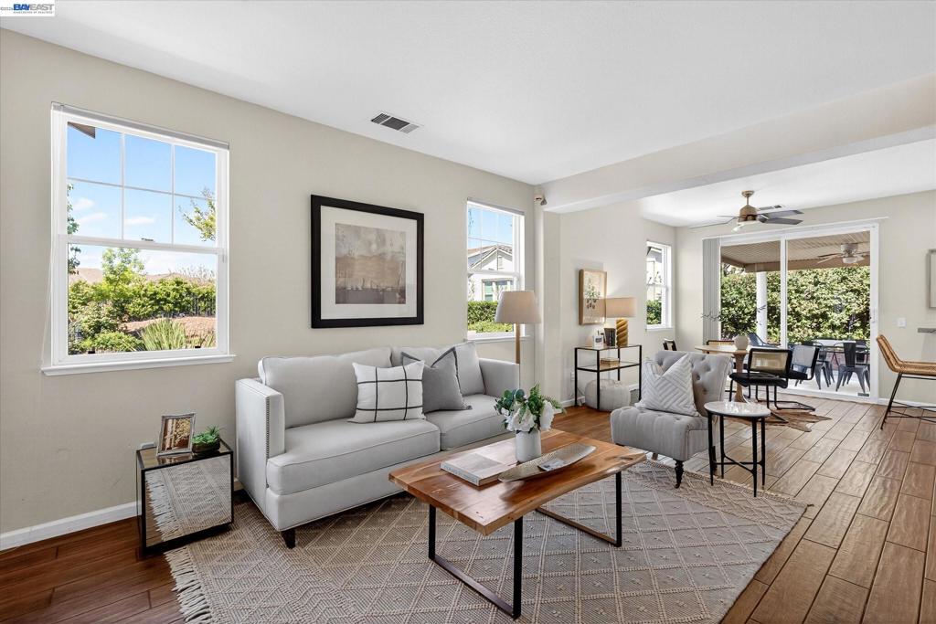 1606 Regent Dr, Brentwood (CC), CA 94513