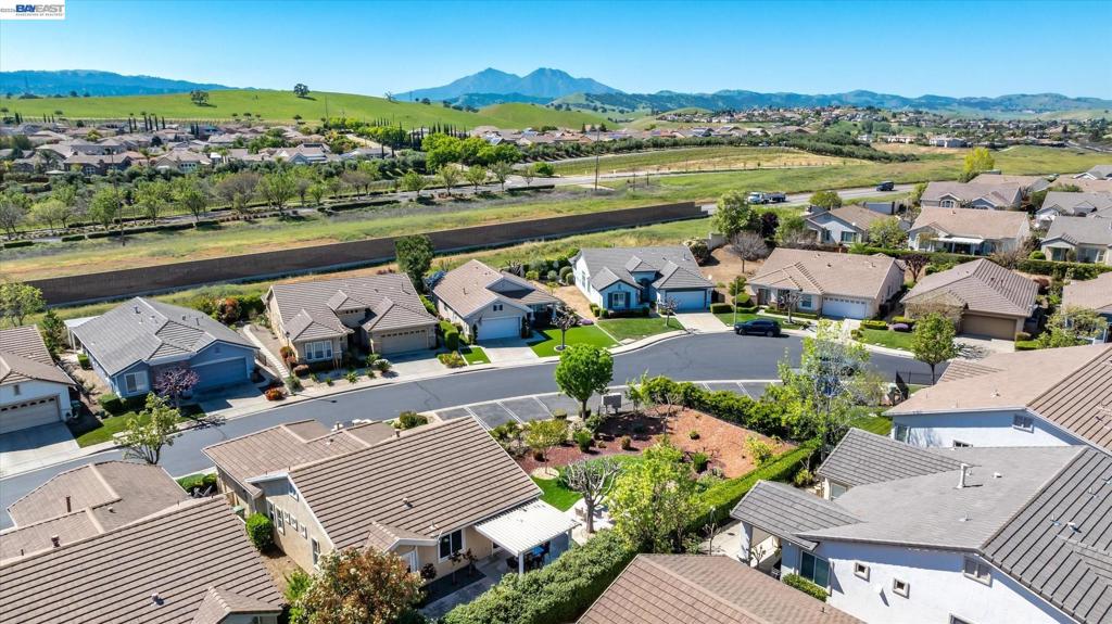 1606 Regent Dr, Brentwood (CC), CA 94513