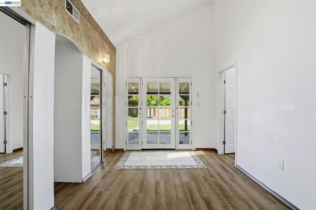 315 M St, Patterson, CA 95363