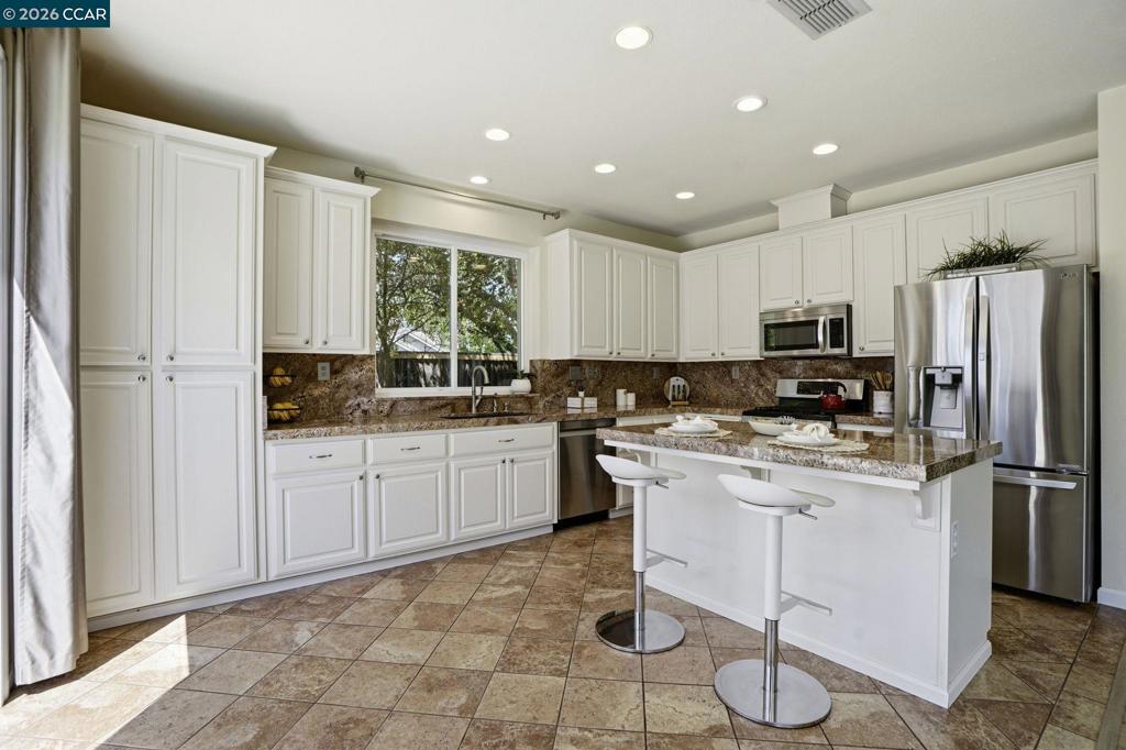 823 Springhaven Rd, Brentwood (CC), CA 94513