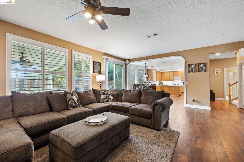 2705 Hawthorn Place, Brentwood (CC), CA 94513-5498