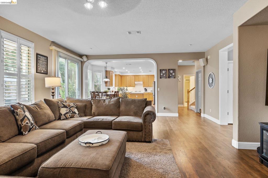 2705 Hawthorn Place, Brentwood (CC), CA 94513-5498