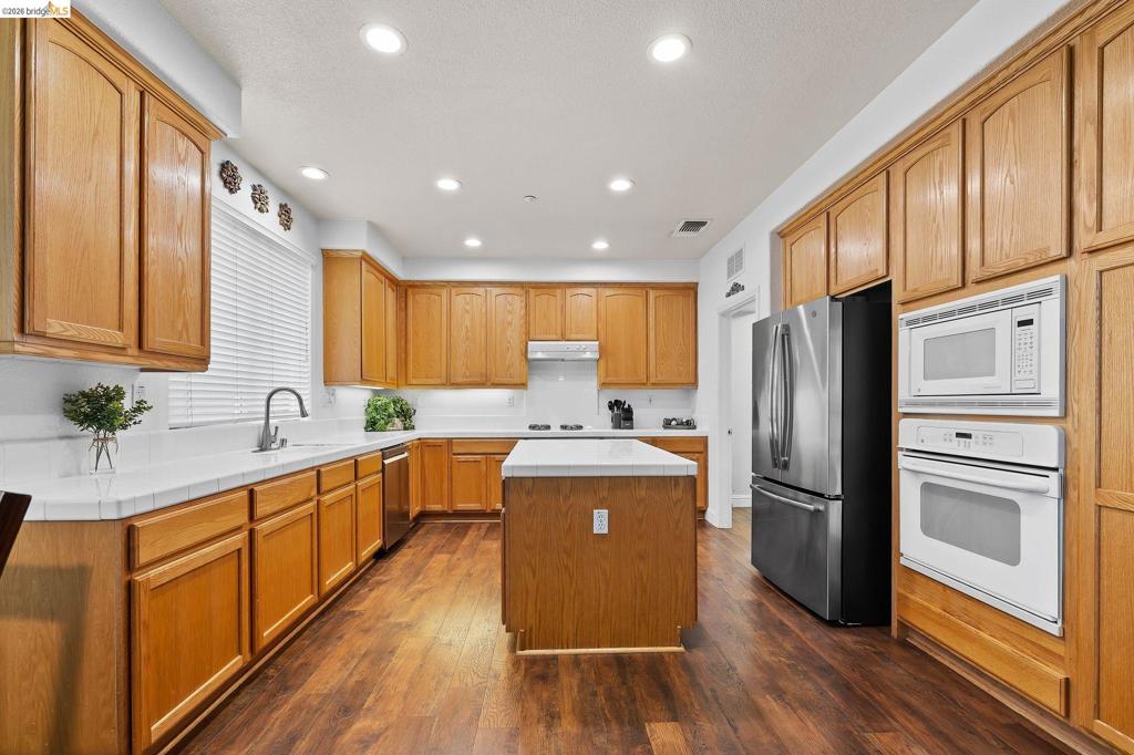 2705 Hawthorn Place, Brentwood (CC), CA 94513-5498