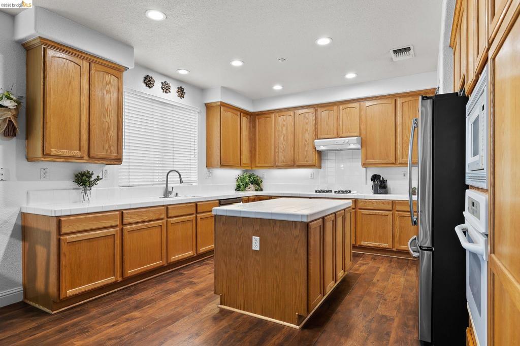 2705 Hawthorn Place, Brentwood (CC), CA 94513-5498