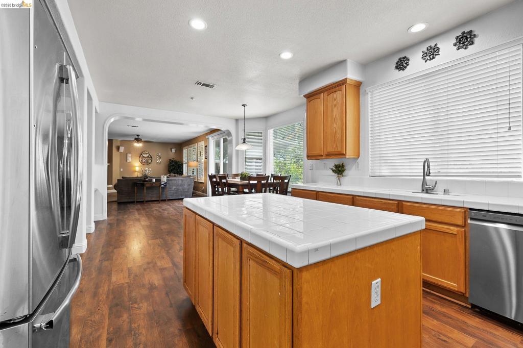 2705 Hawthorn Place, Brentwood (CC), CA 94513-5498