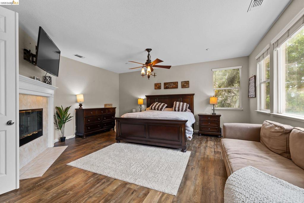 2705 Hawthorn Place, Brentwood (CC), CA 94513-5498