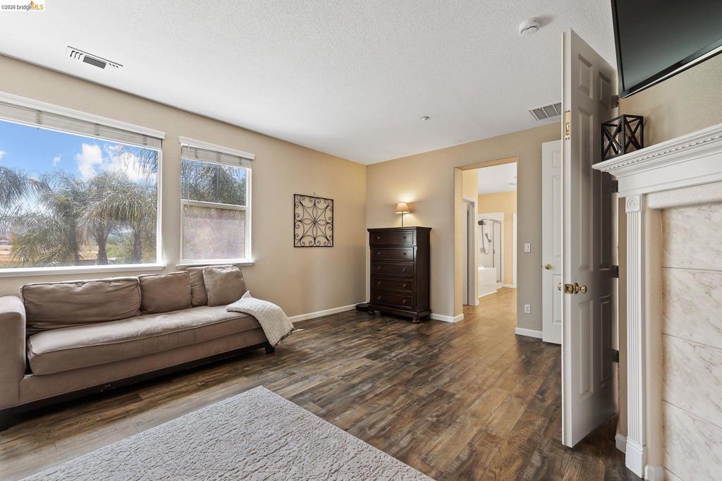 2705 Hawthorn Place, Brentwood (CC), CA 94513-5498