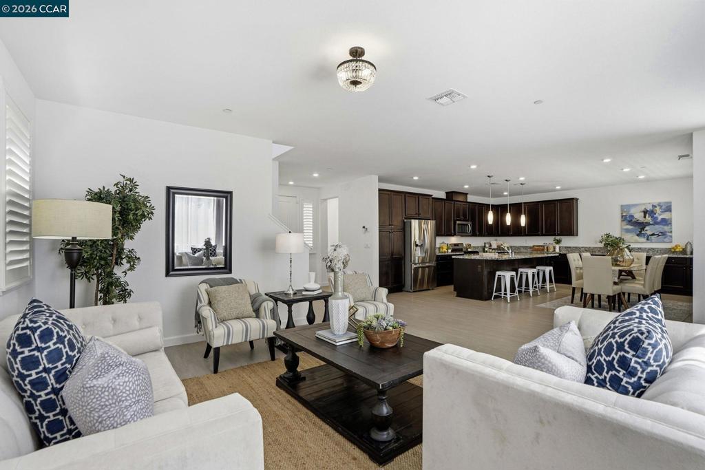 1939 Orfanos Ranch Dr, Brentwood (CC), CA 94513