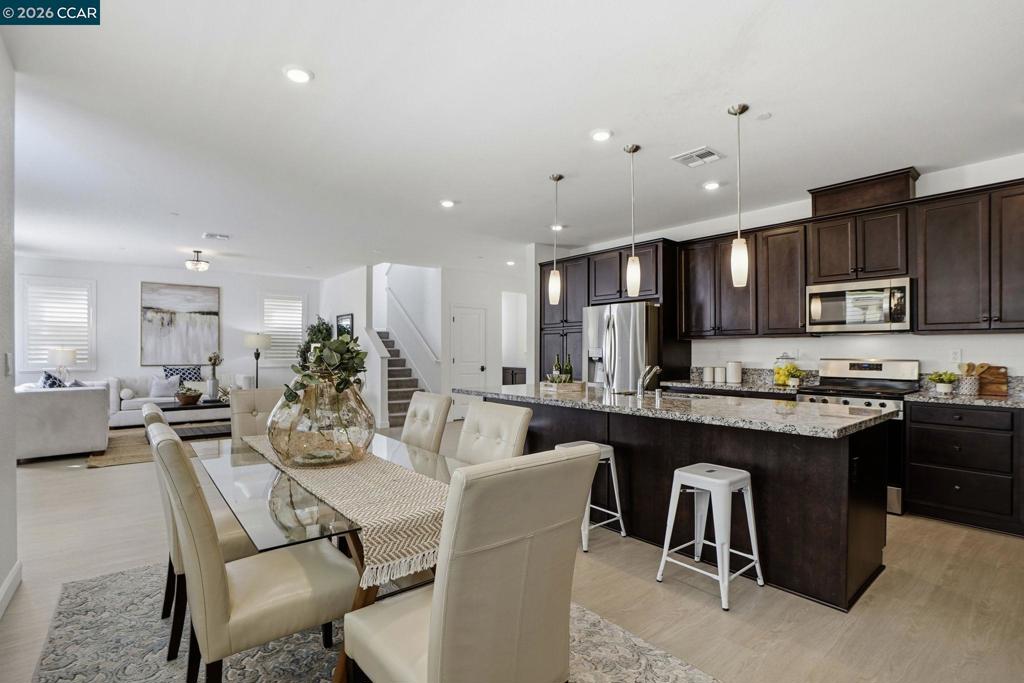 1939 Orfanos Ranch Dr, Brentwood (CC), CA 94513